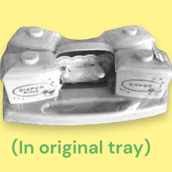 Vintage Baby Nursery Plastic Footed Organizing Jars Pale Yellow Green Lids - Picture 16 of 16